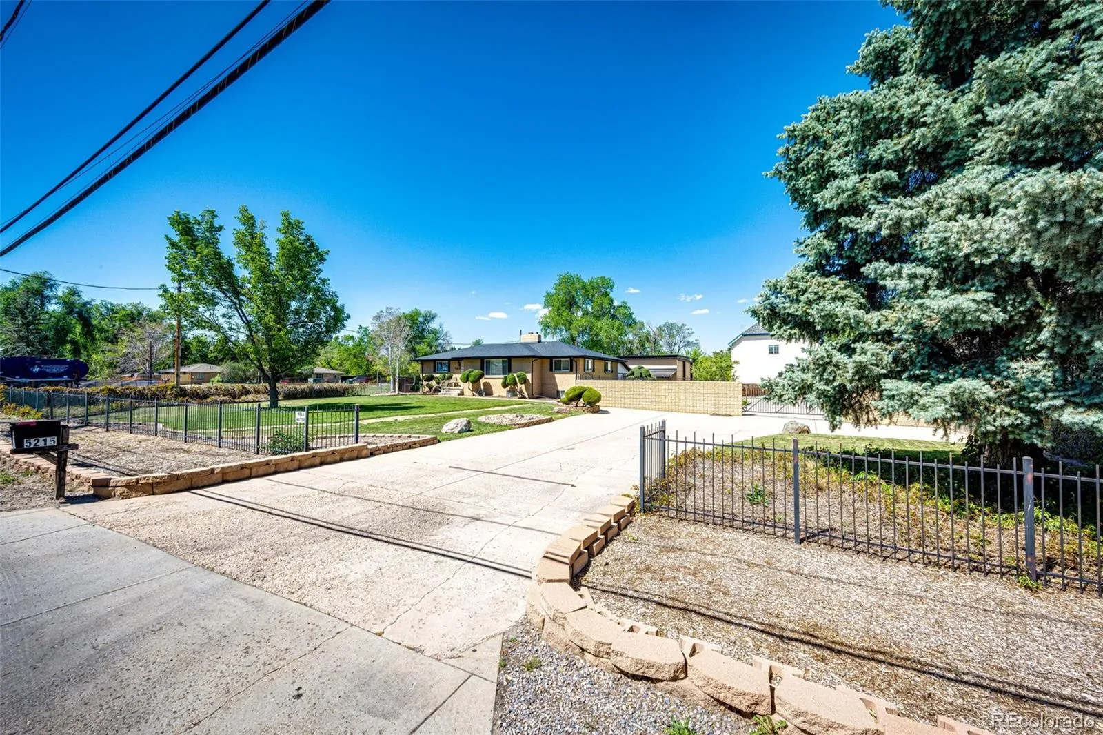 5215 Allison Street Arvada CO 80002 MLS #REC6847929 05212026022053 1600 33