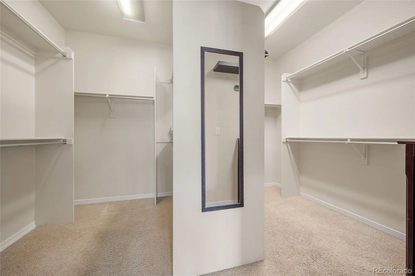 22426 E Roxbury Place Aurora CO 80016 MLS #REC6848318 06102026170224 1600 31