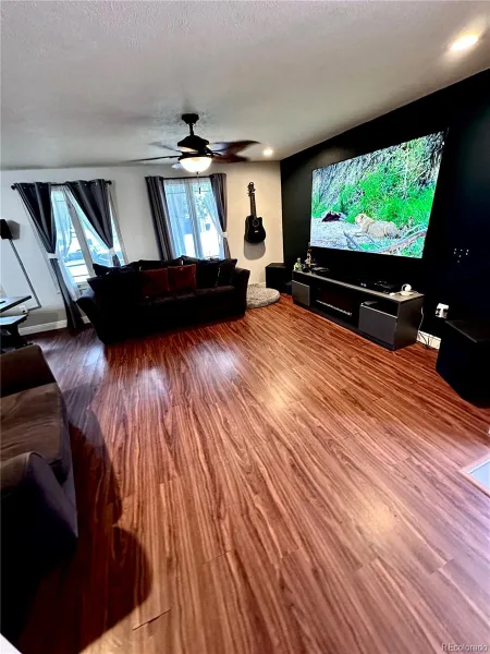 1057 Ponderosa Circle Longmont CO 80504 | MLS #REC6849165 07312026193748 800 4