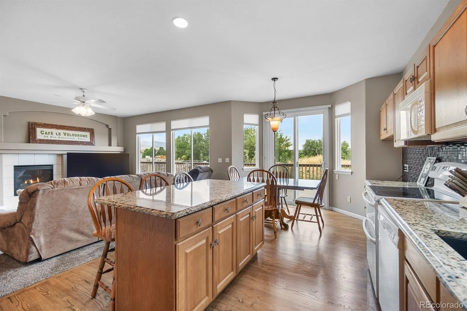 6576 Torrey Court Arvada CO 80007 MLS #REC6850964 05102026060831 1600 11