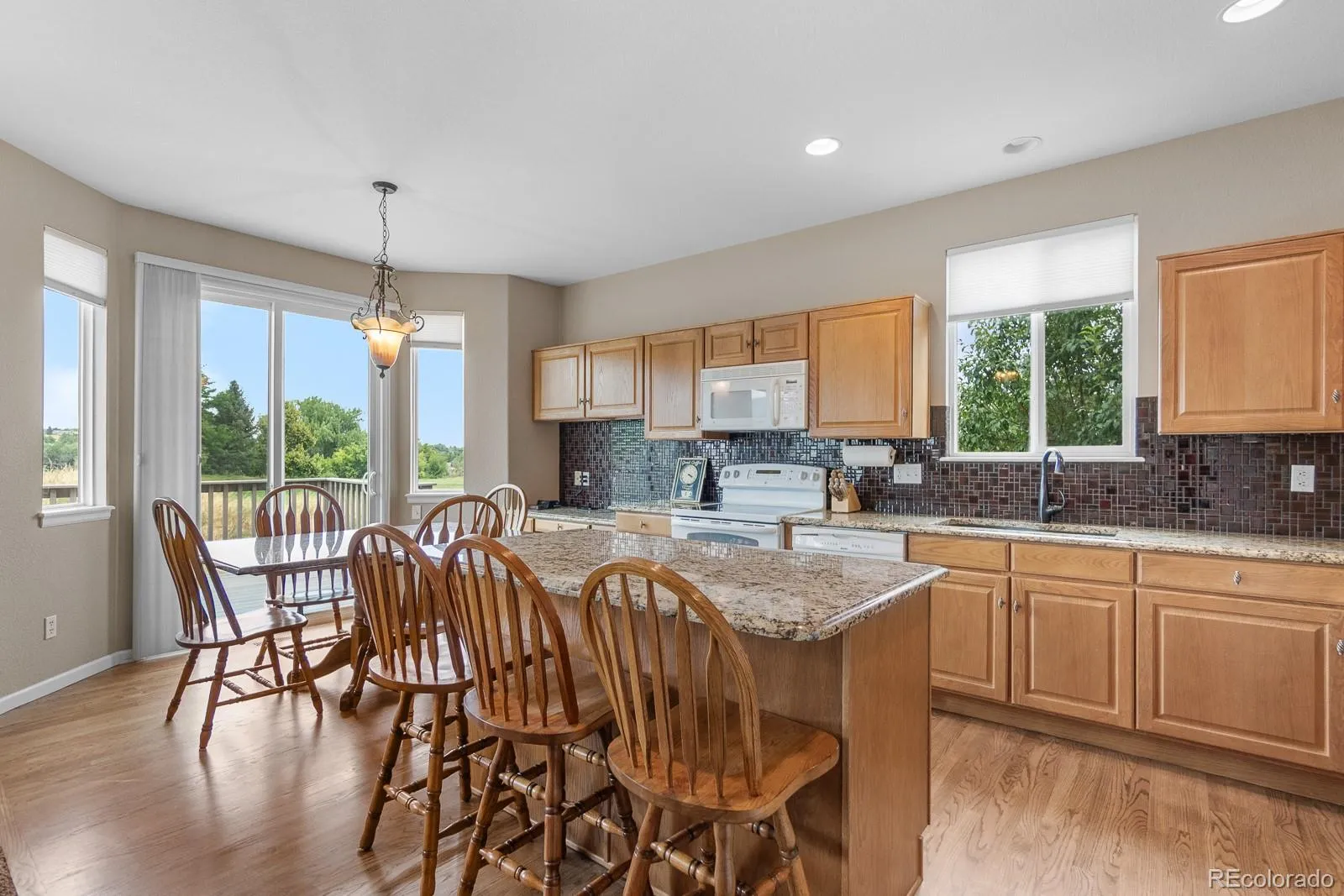 6576 Torrey Court Arvada CO 80007 MLS #REC6850964 05102026060831 1600 14