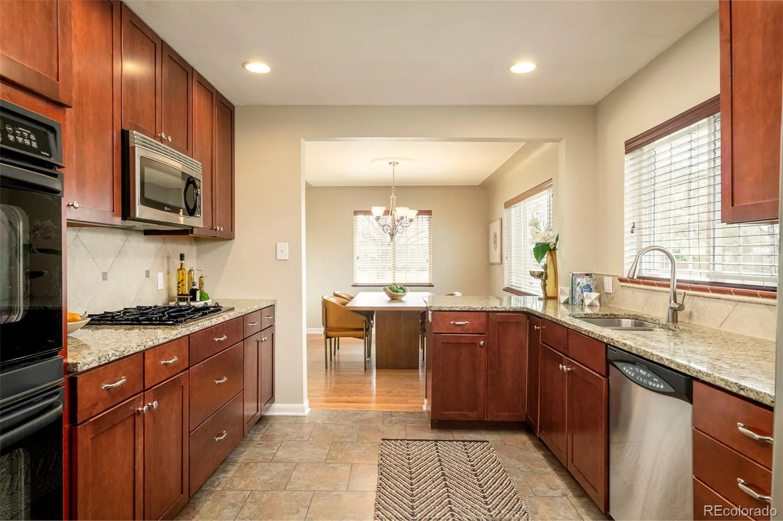 2432 S Kearney Street Denver CO 80222 | MLS #REC6852652 08092026202840 1600 18