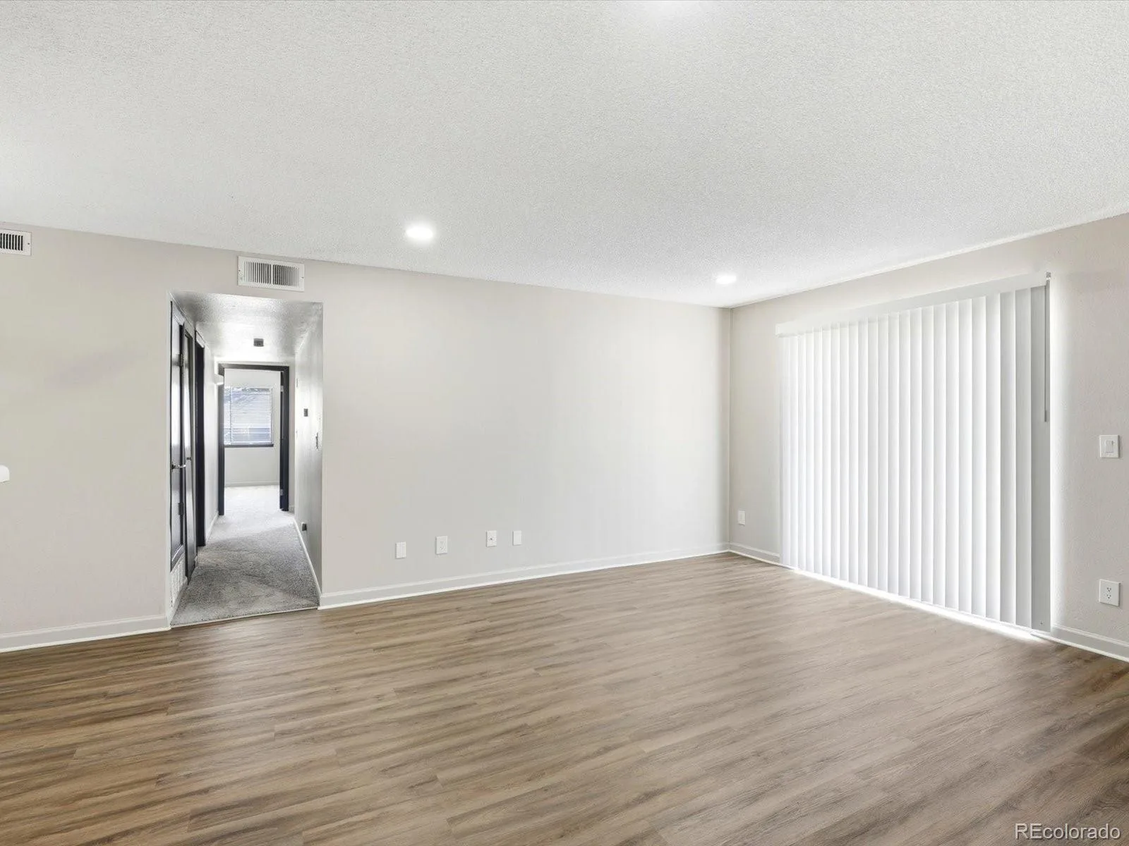 18195 E Ohio Avenue #104 Aurora CO 80017 | MLS #REC6853954 07032026193541 1600 3