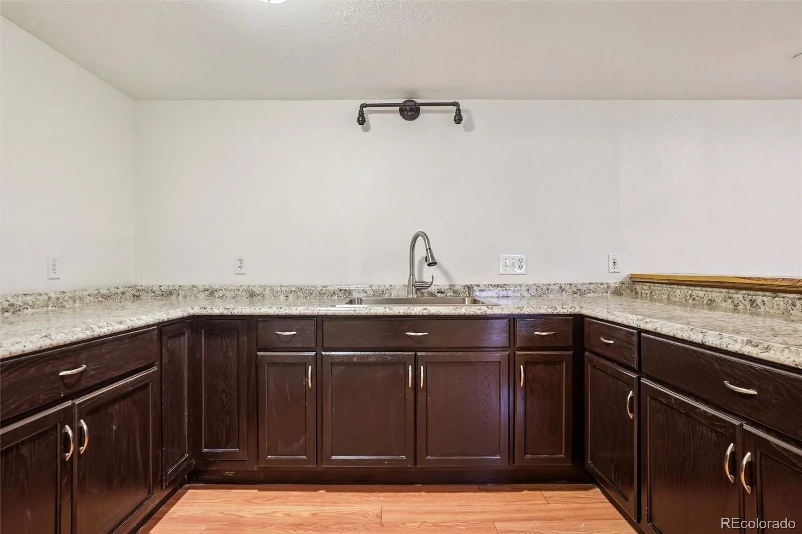 04092026173719 1600 17