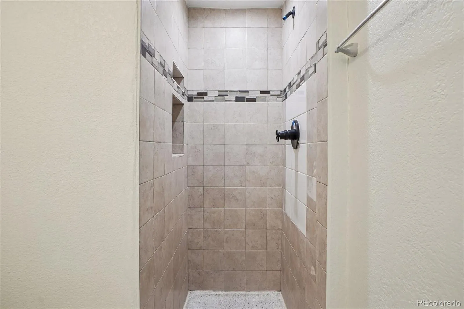 04092026173719 1600 29