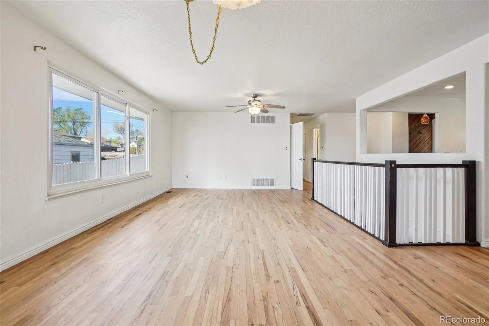 04092026173719 1600 8