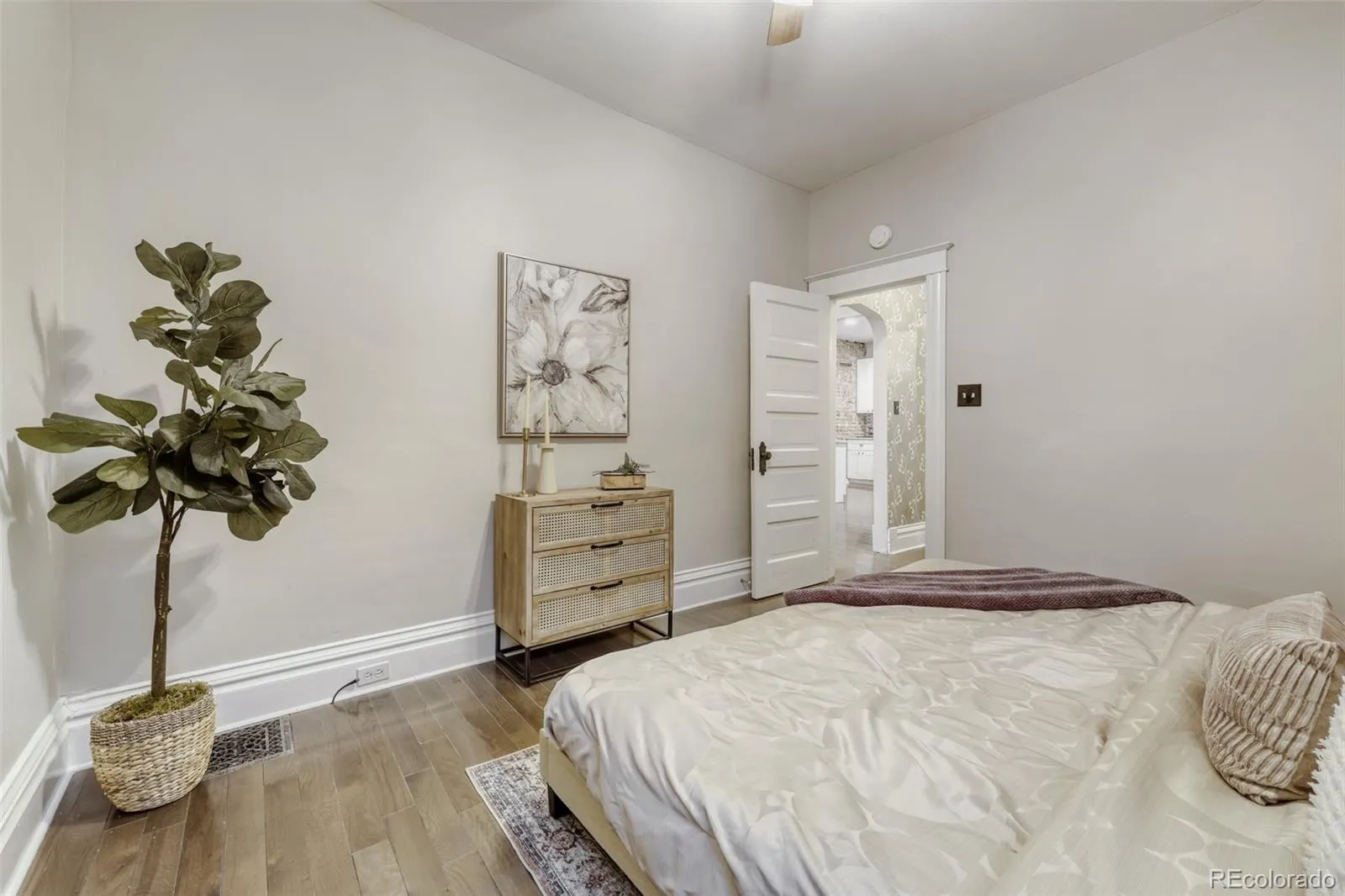 04022026180616 1600 11