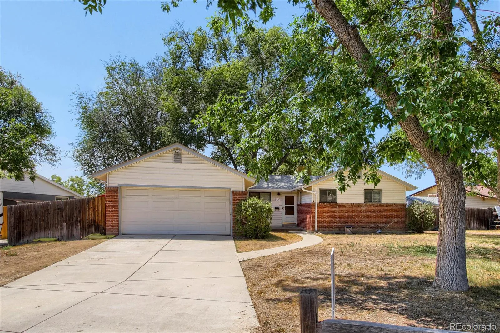 6421 Independence Street Arvada CO 80004 | MLS #REC6855387 08212026152729 1600 1
