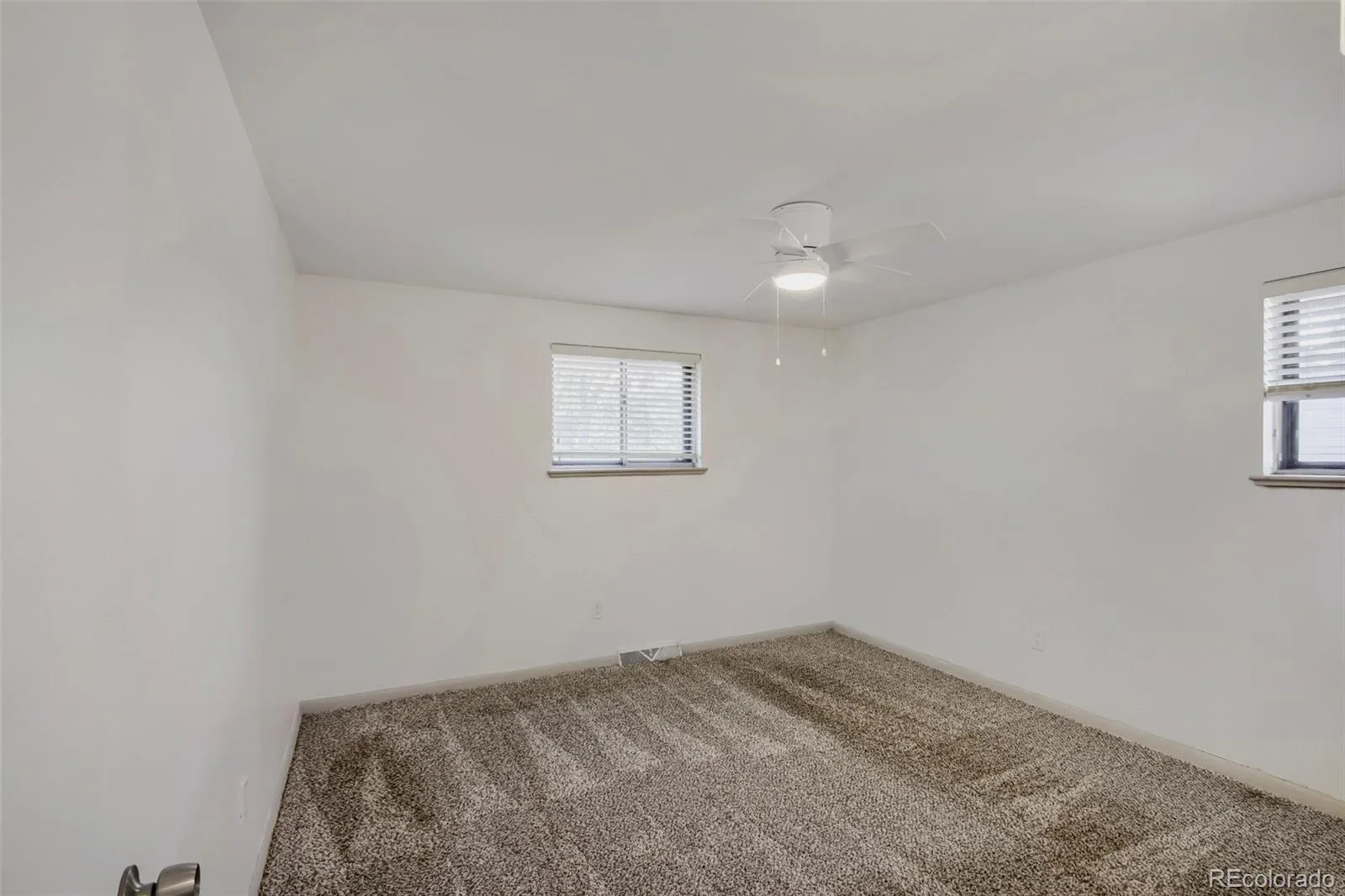 6421 Independence Street Arvada CO 80004 | MLS #REC6855387 08212026152729 1600 14