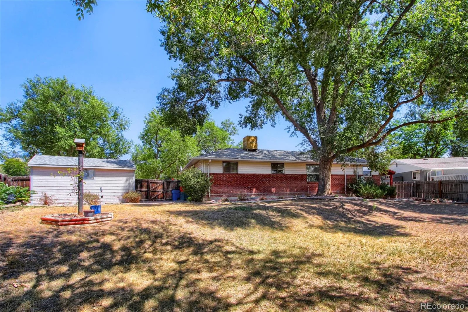 6421 Independence Street Arvada CO 80004 | MLS #REC6855387 08212026152729 1600 26