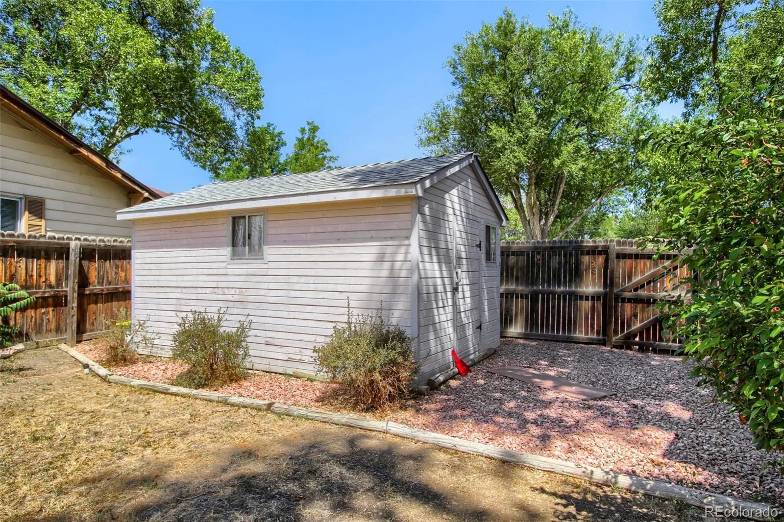 6421 Independence Street Arvada CO 80004 | MLS #REC6855387 08212026152729 1600 28