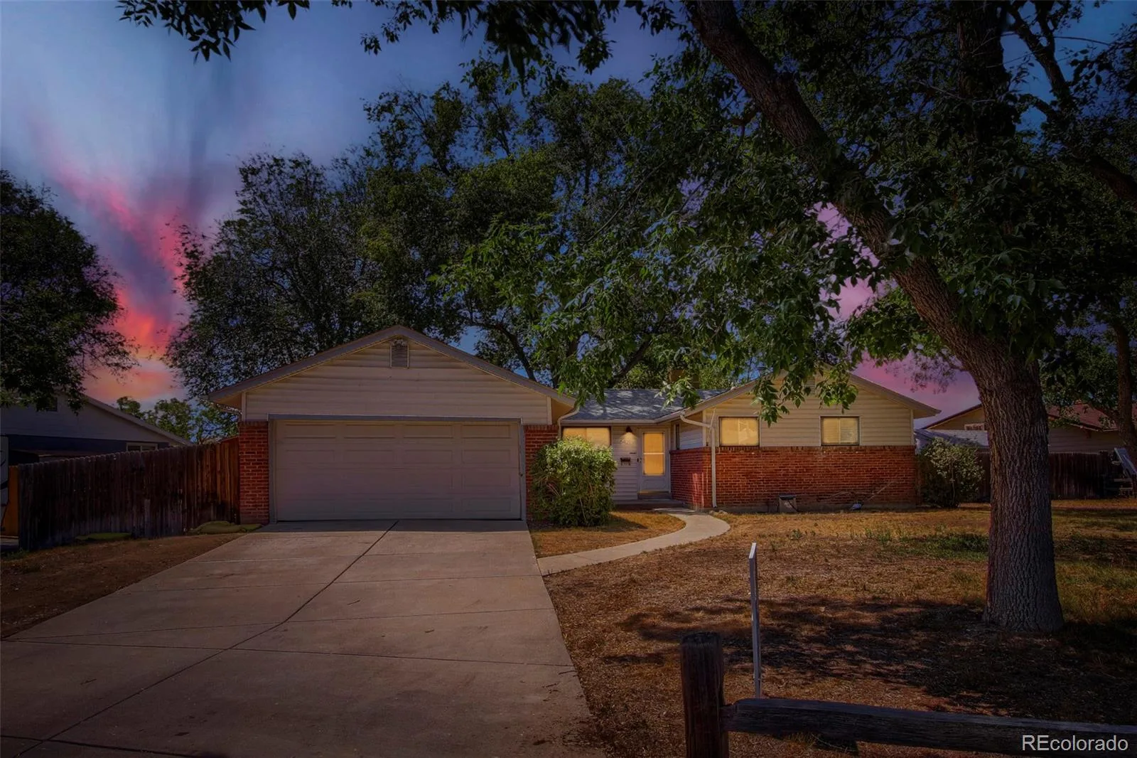 6421 Independence Street Arvada CO 80004 | MLS #REC6855387 08212026152729 1600 3