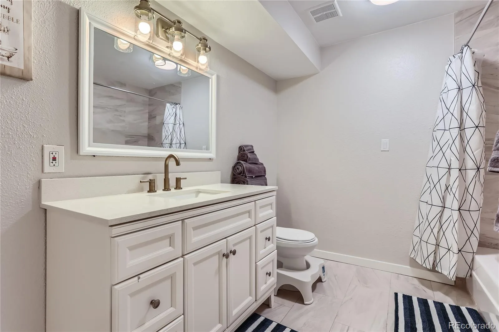 7625 E Quincy Avenue #107 Denver CO 80237 MLS #REC6855596 06012026230219 1600 8