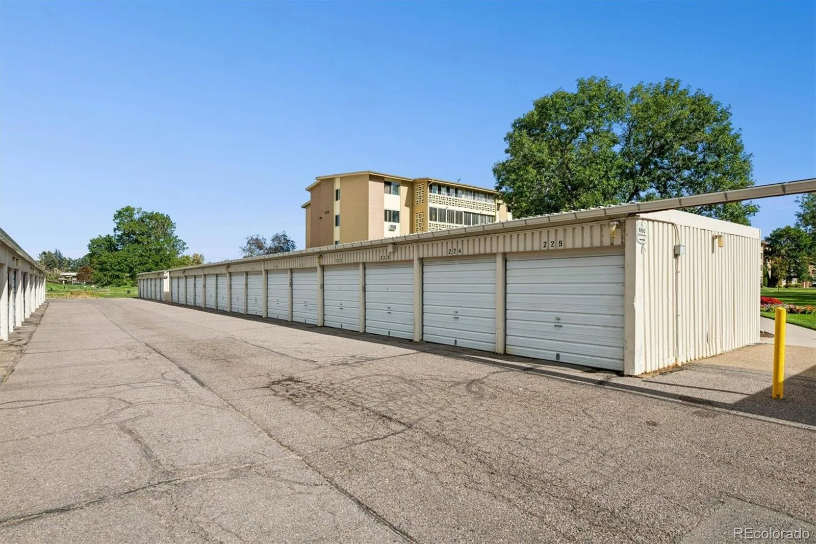 690 S Alton Way #6B Denver CO 80247 | MLS #REC6855805 09242026230658 1600 14