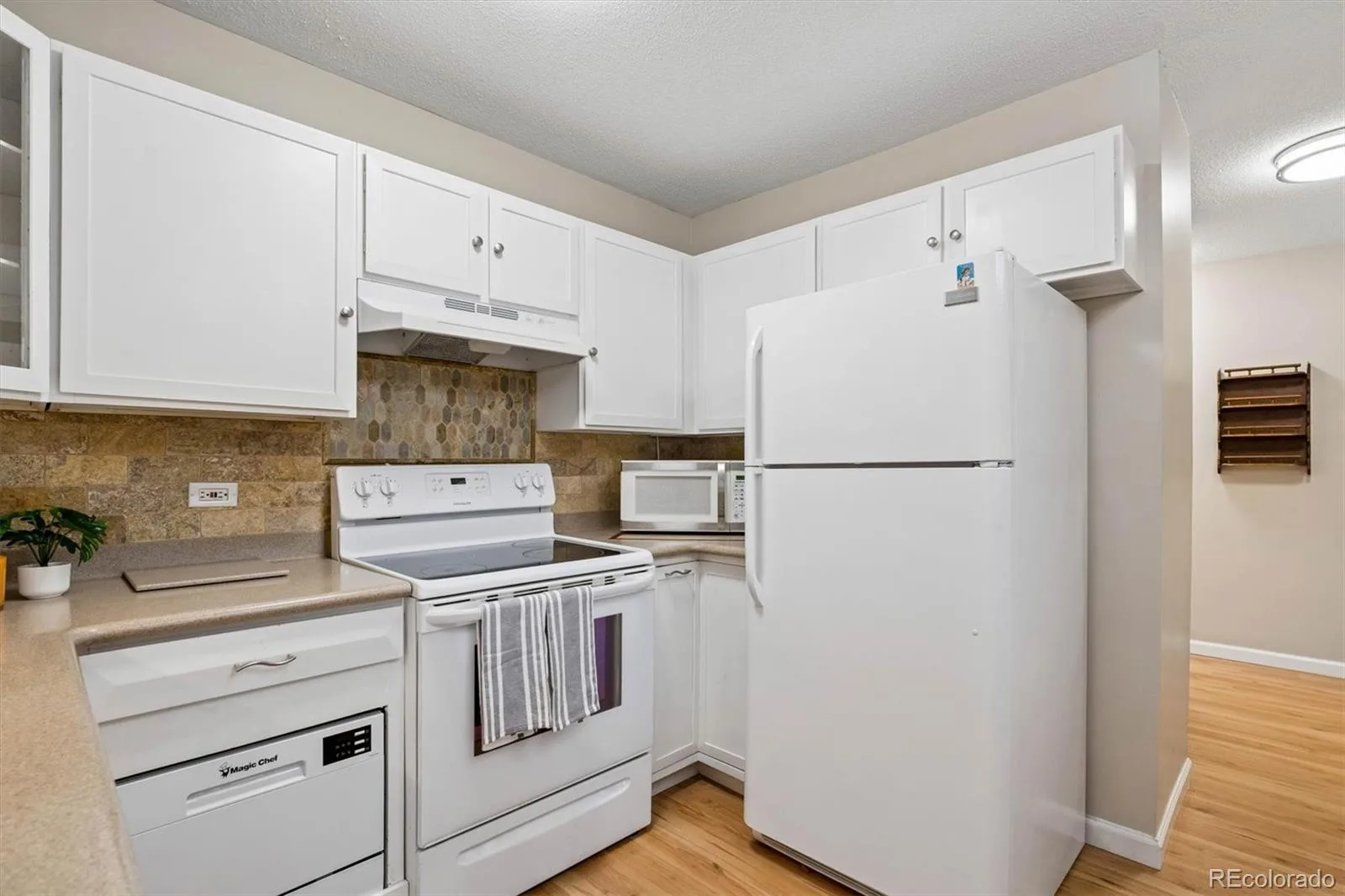 690 S Alton Way #6B Denver CO 80247 | MLS #REC6855805 09242026230658 1600 9