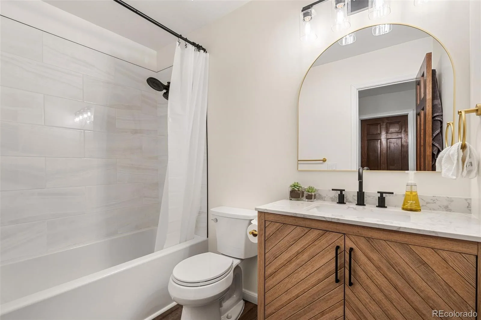 874 Dexter Drive Broomfield CO 80020 MLS #REC6857259 07172026020514 1600 24