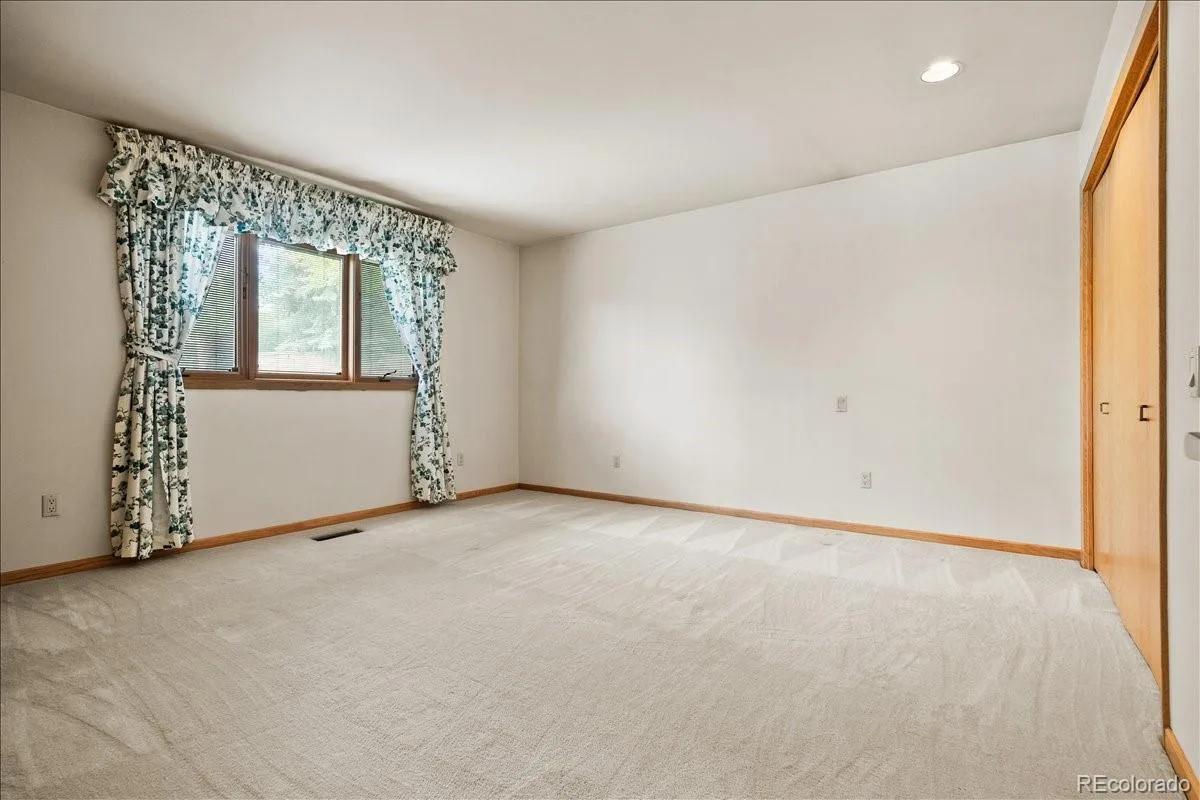 1625 E Layton Drive Englewood CO 80113 | MLS #REC6857717 06102026211940 1200 35