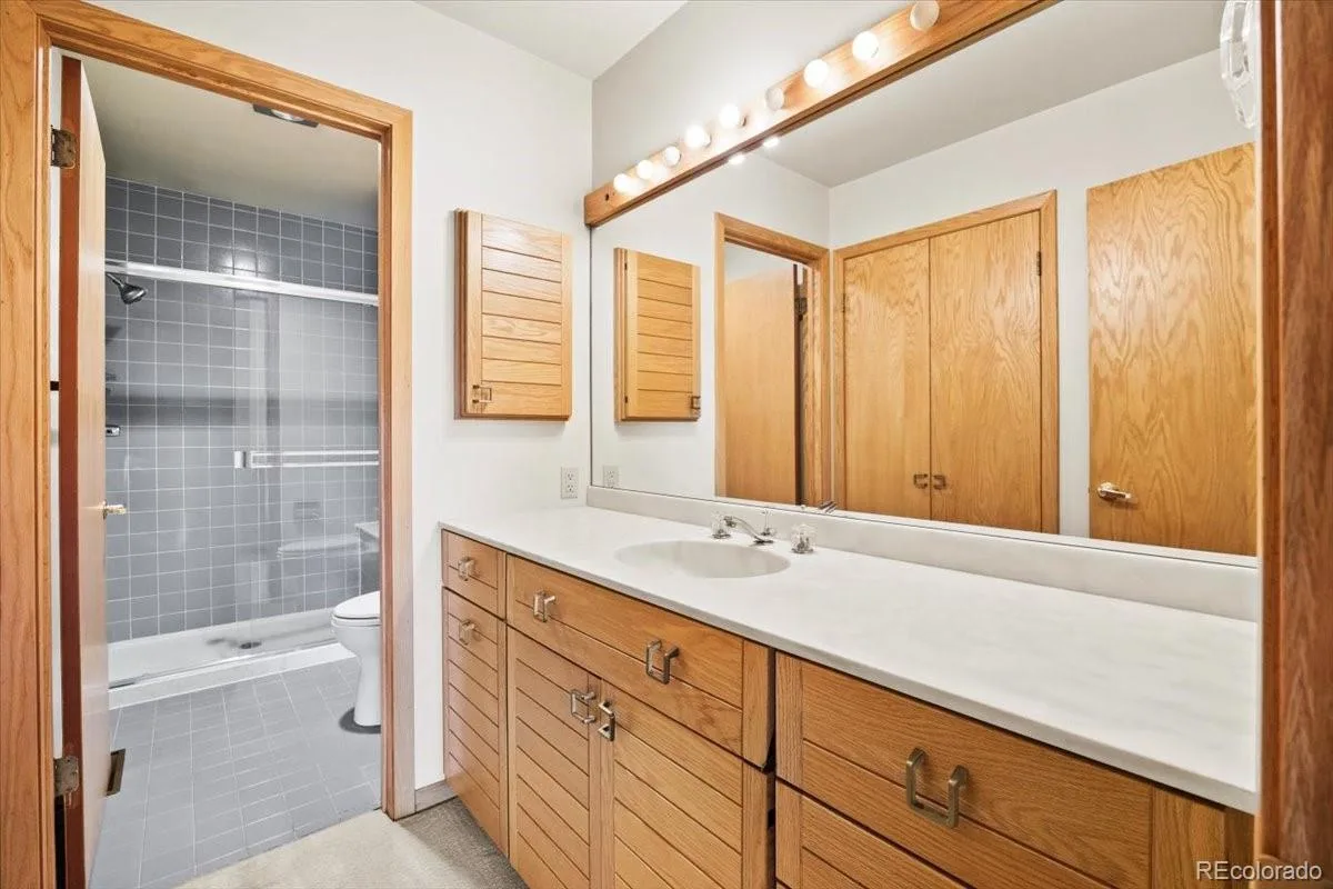 1625 E Layton Drive Englewood CO 80113 | MLS #REC6857717 06102026211940 1200 36
