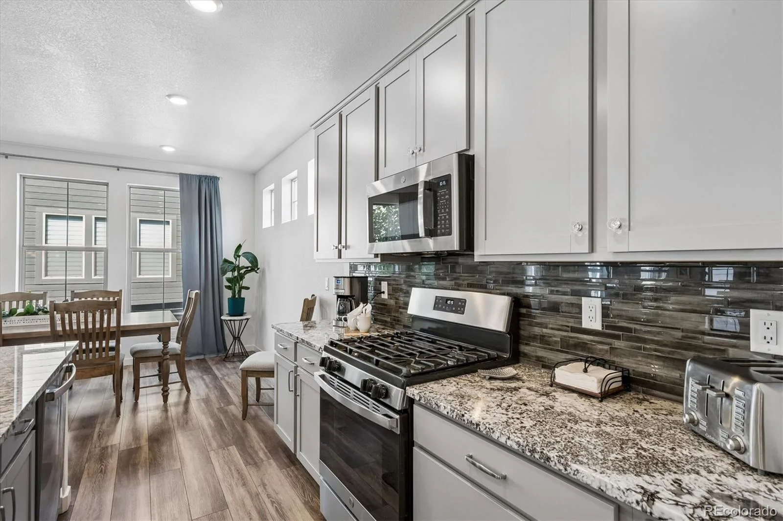 8377 Rush Creek Avenue Littleton CO 80125 | MLS #REC6857822 08072026192838 1600 11