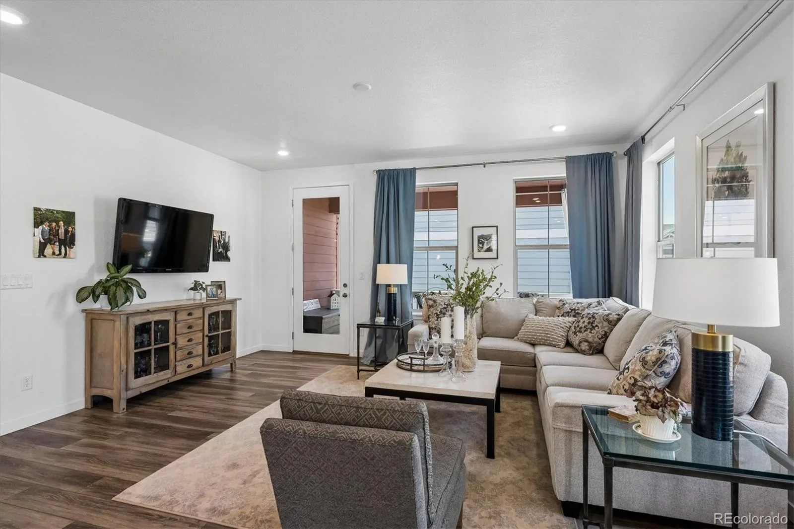 8377 Rush Creek Avenue Littleton CO 80125 | MLS #REC6857822 08072026192838 1600 13