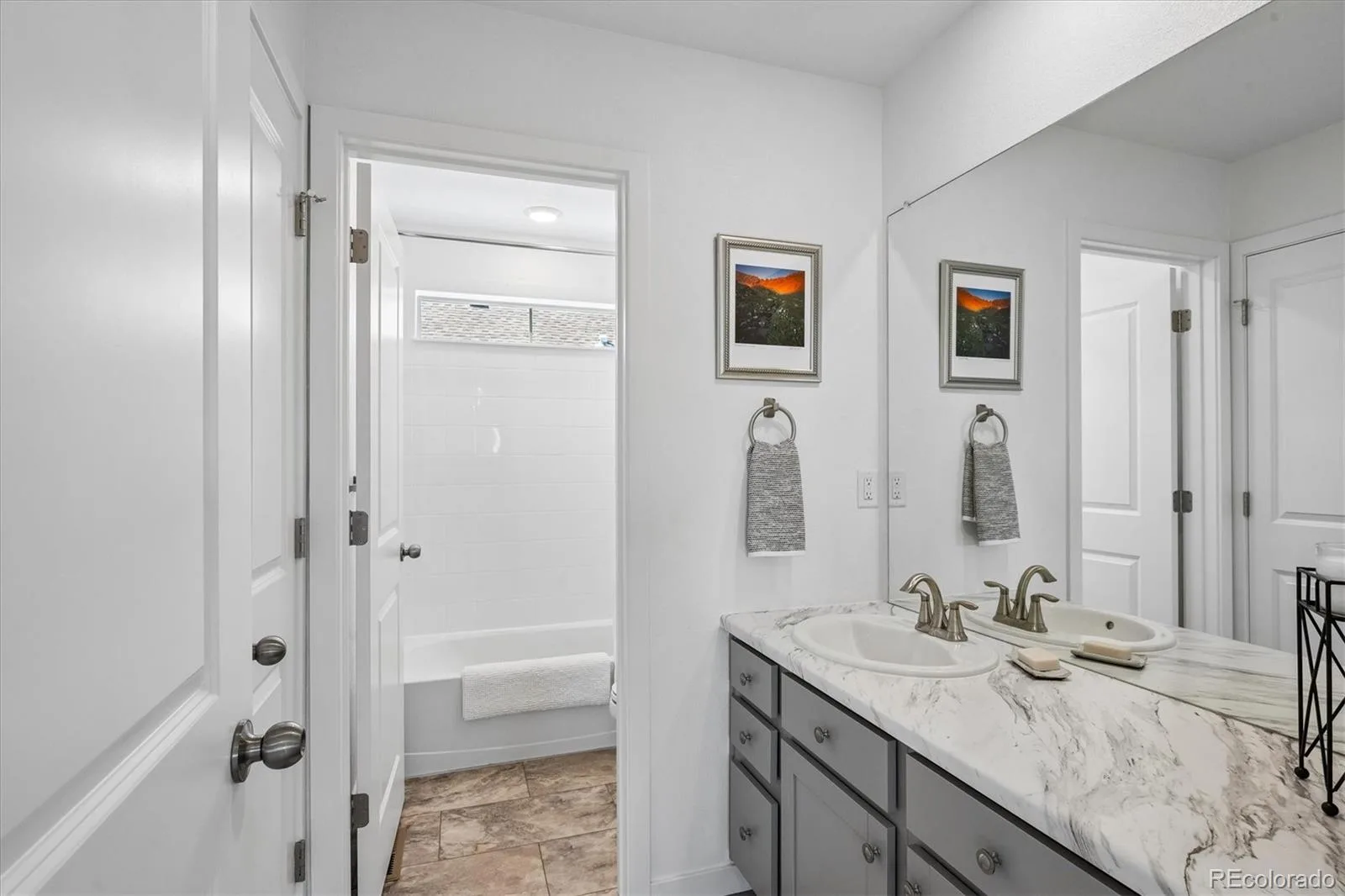 8377 Rush Creek Avenue Littleton CO 80125 | MLS #REC6857822 08072026192838 1600 33