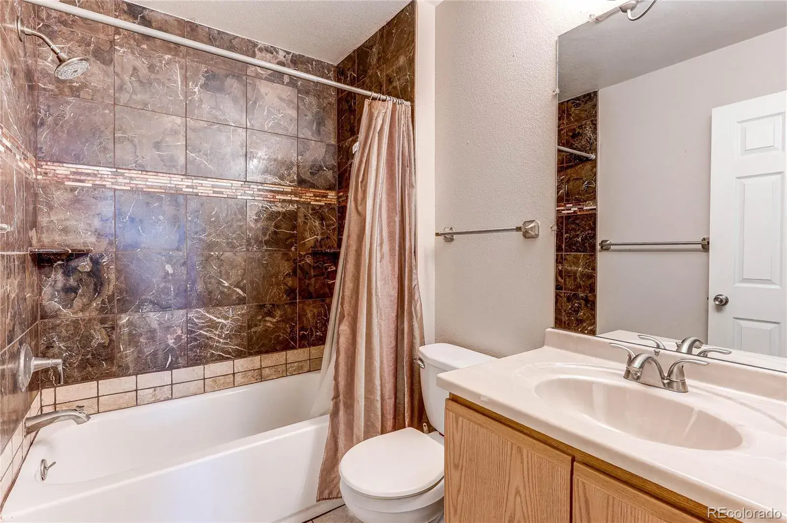 11142025221938 1600 14