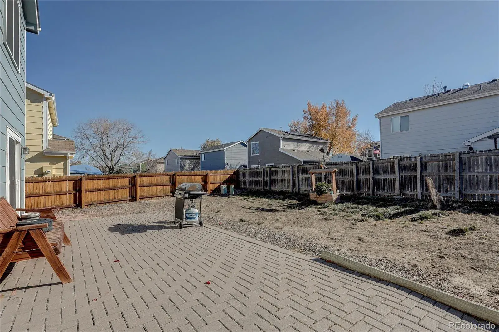 11142025221938 1600 23