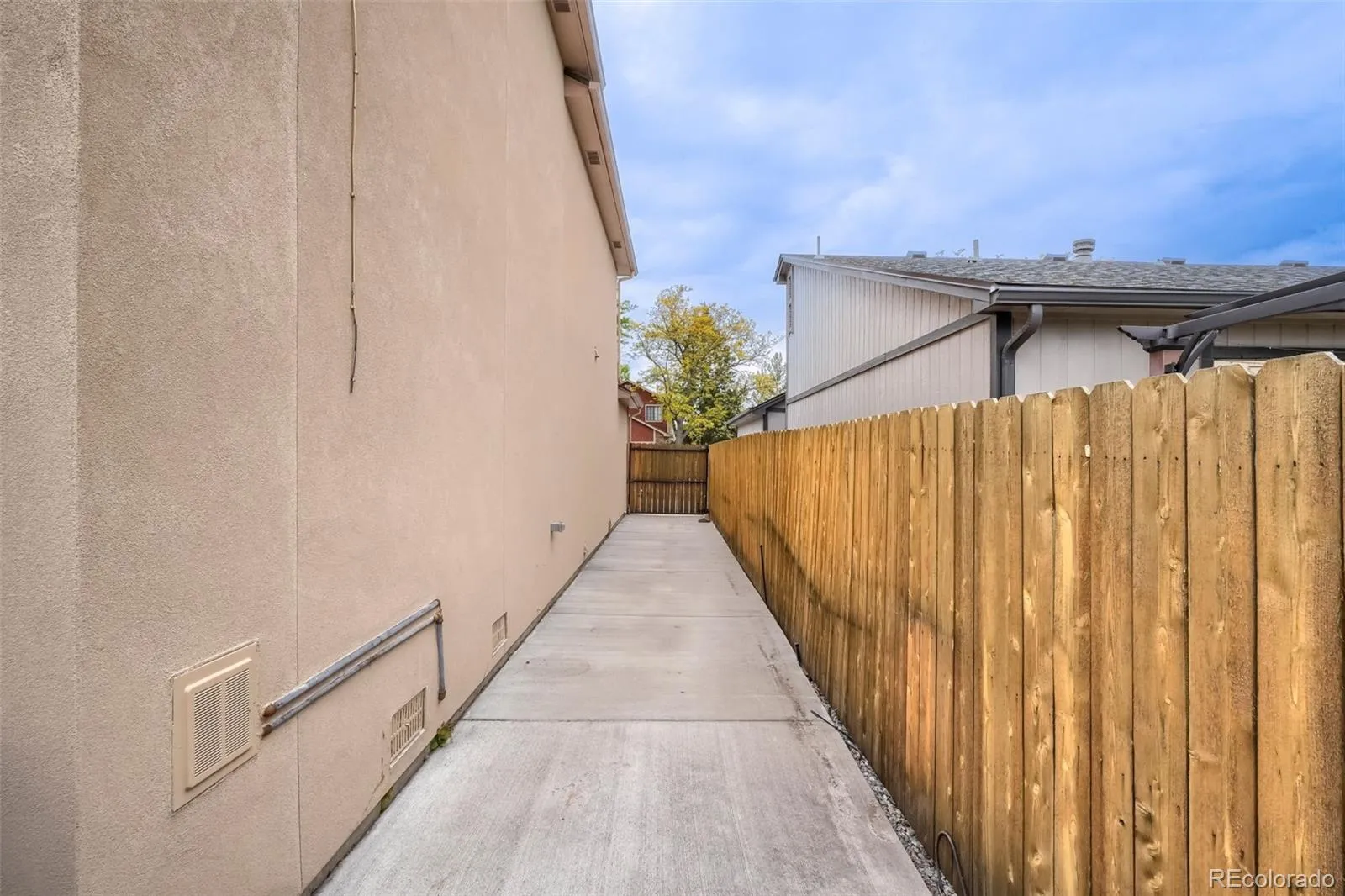11803 Vallejo Street Westminster CO 80234 MLS #REC6858415 05232026095334 1600 33