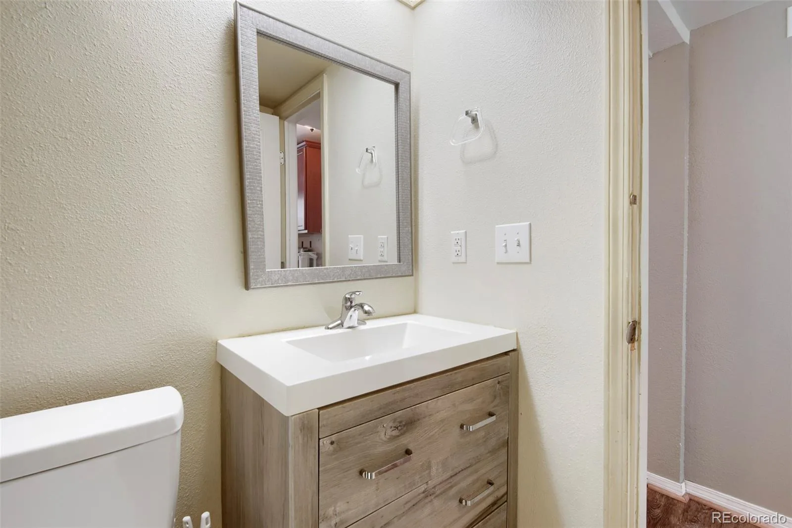 6380 S Boston Street #117 Greenwood Village CO 80111 | MLS #REC6860538 08282026185539 1600 18