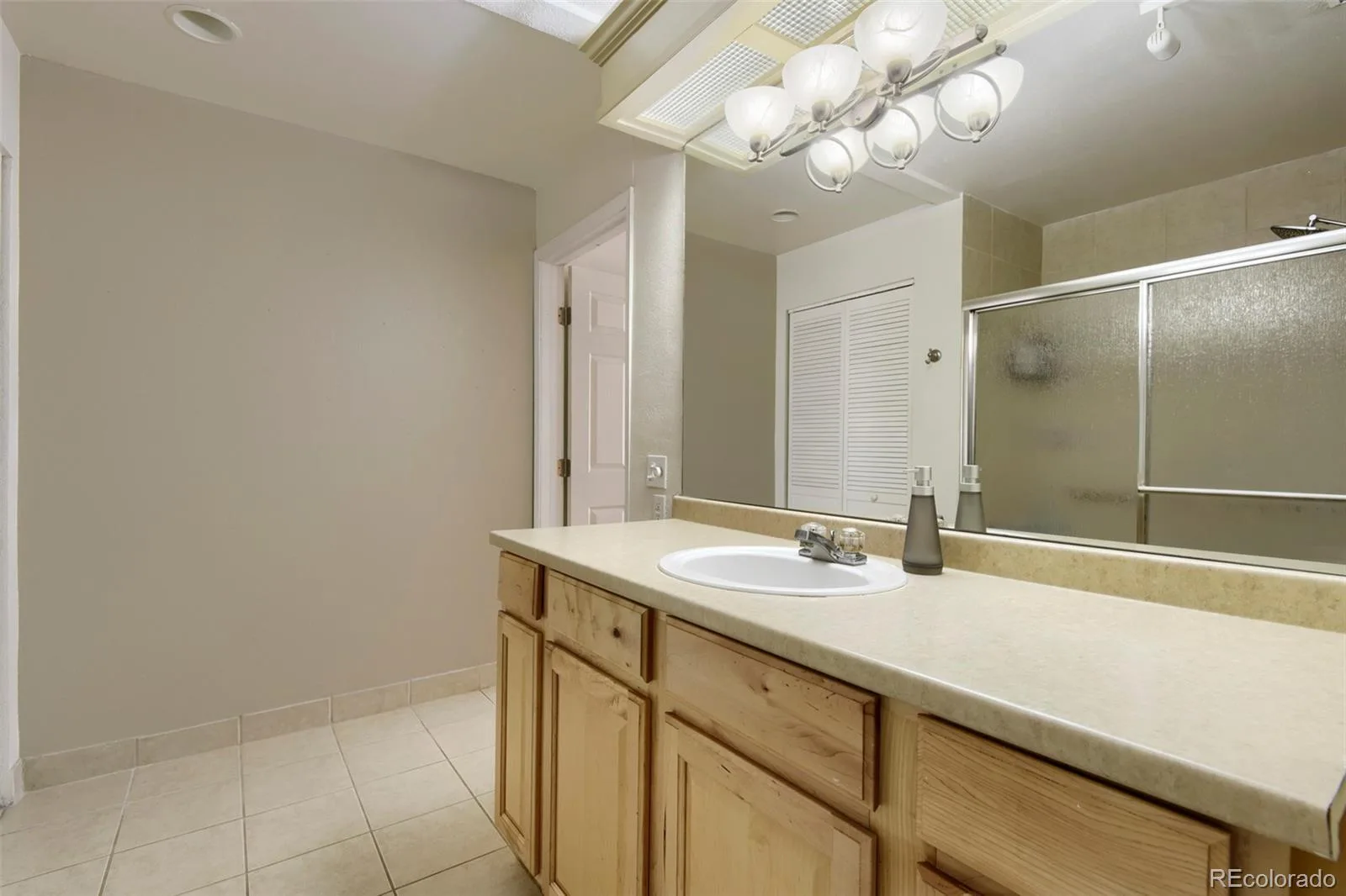 6380 S Boston Street #117 Greenwood Village CO 80111 | MLS #REC6860538 08282026185539 1600 24