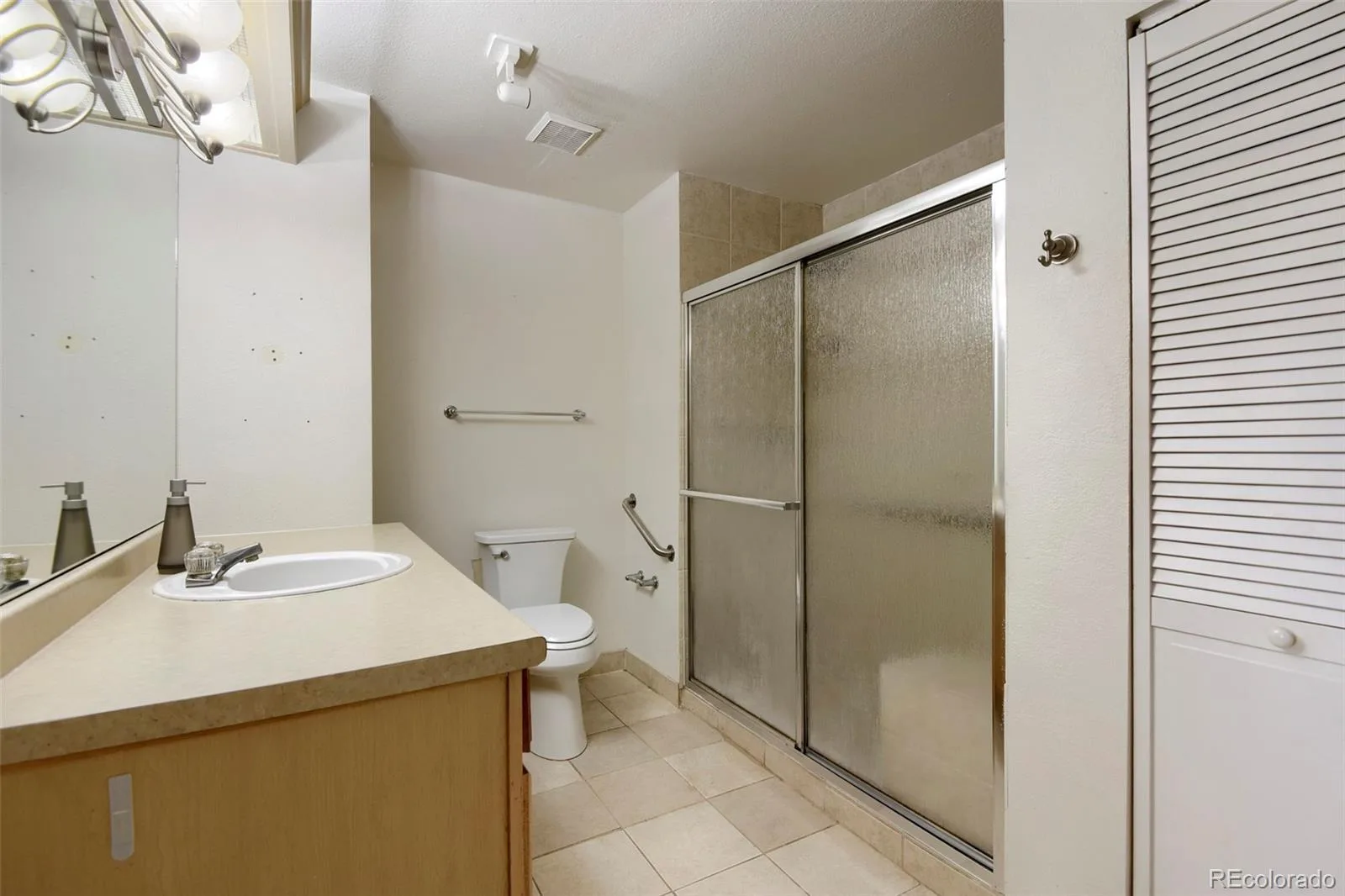 6380 S Boston Street #117 Greenwood Village CO 80111 | MLS #REC6860538 08282026185539 1600 25