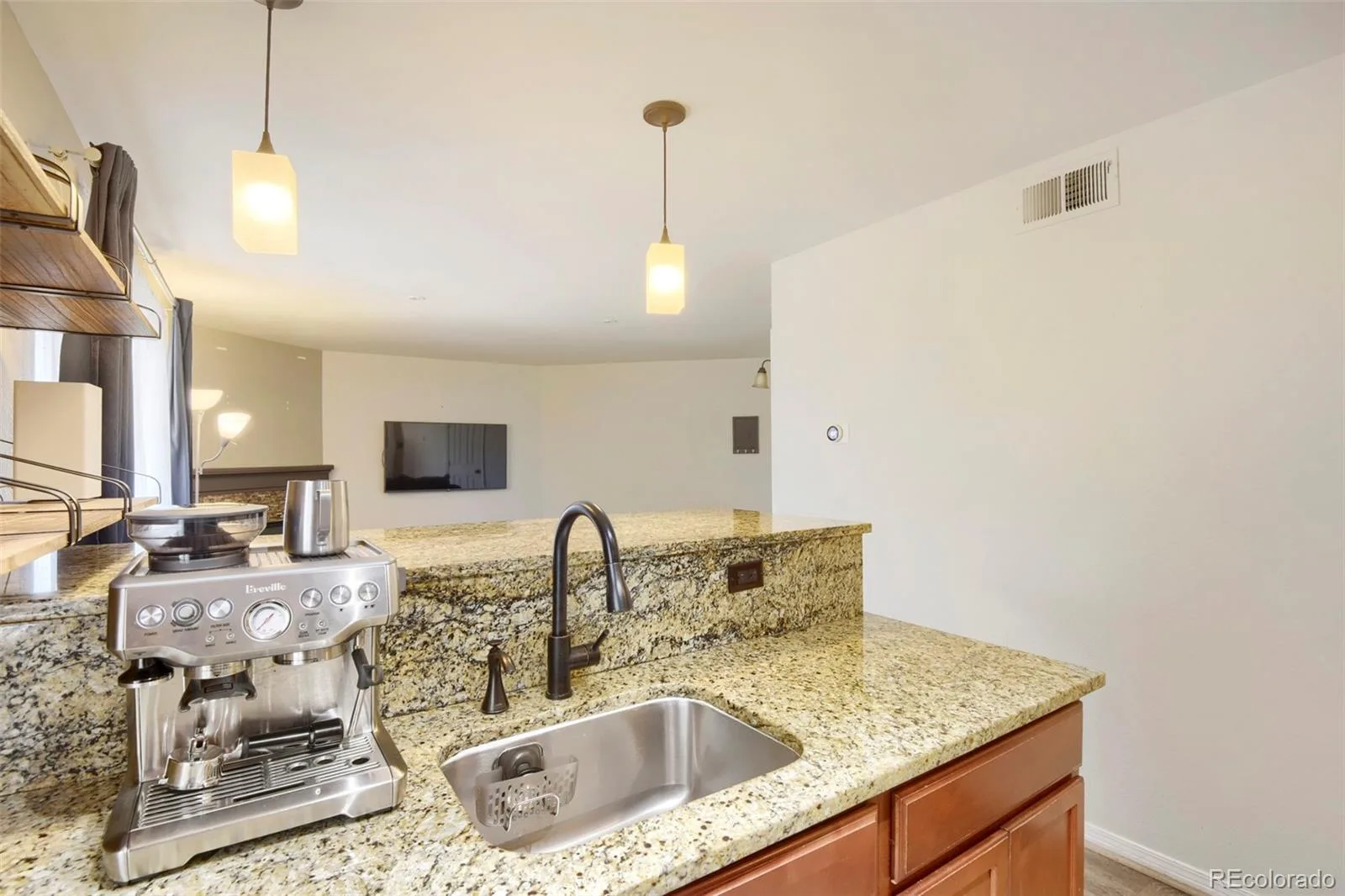 6380 S Boston Street #117 Greenwood Village CO 80111 | MLS #REC6860538 08282026185539 1600 9