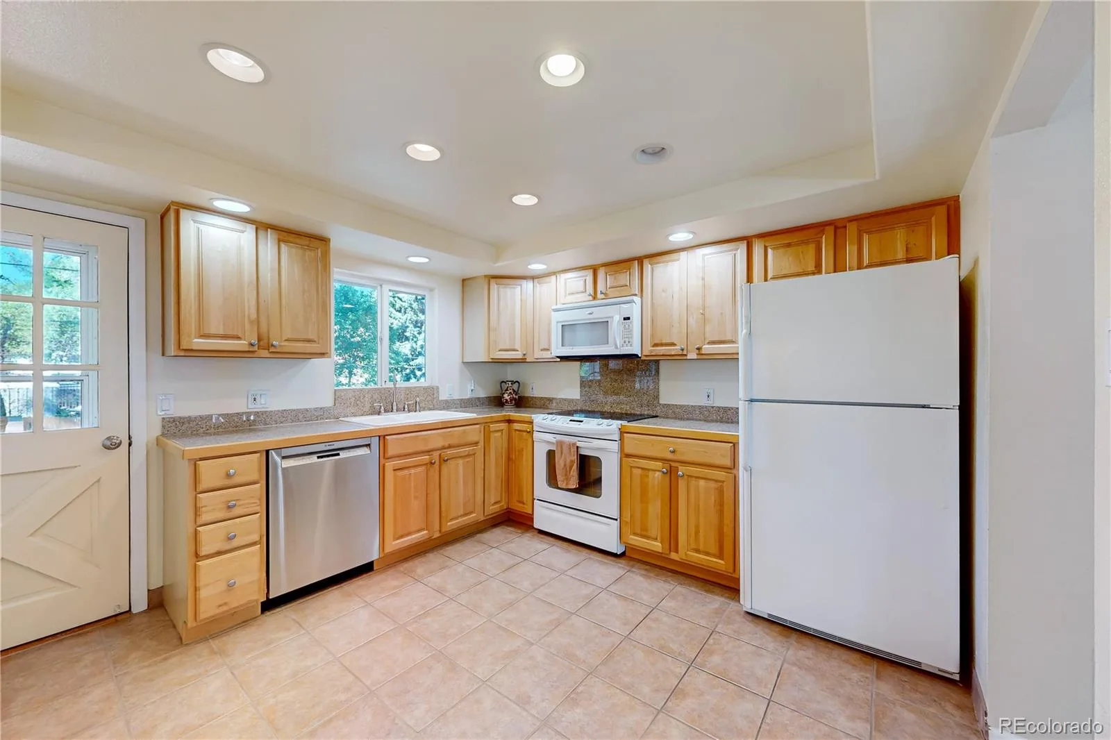 10587 Ura Lane Denver CO 80234 | MLS #REC6861203 08012026024403 1600 10