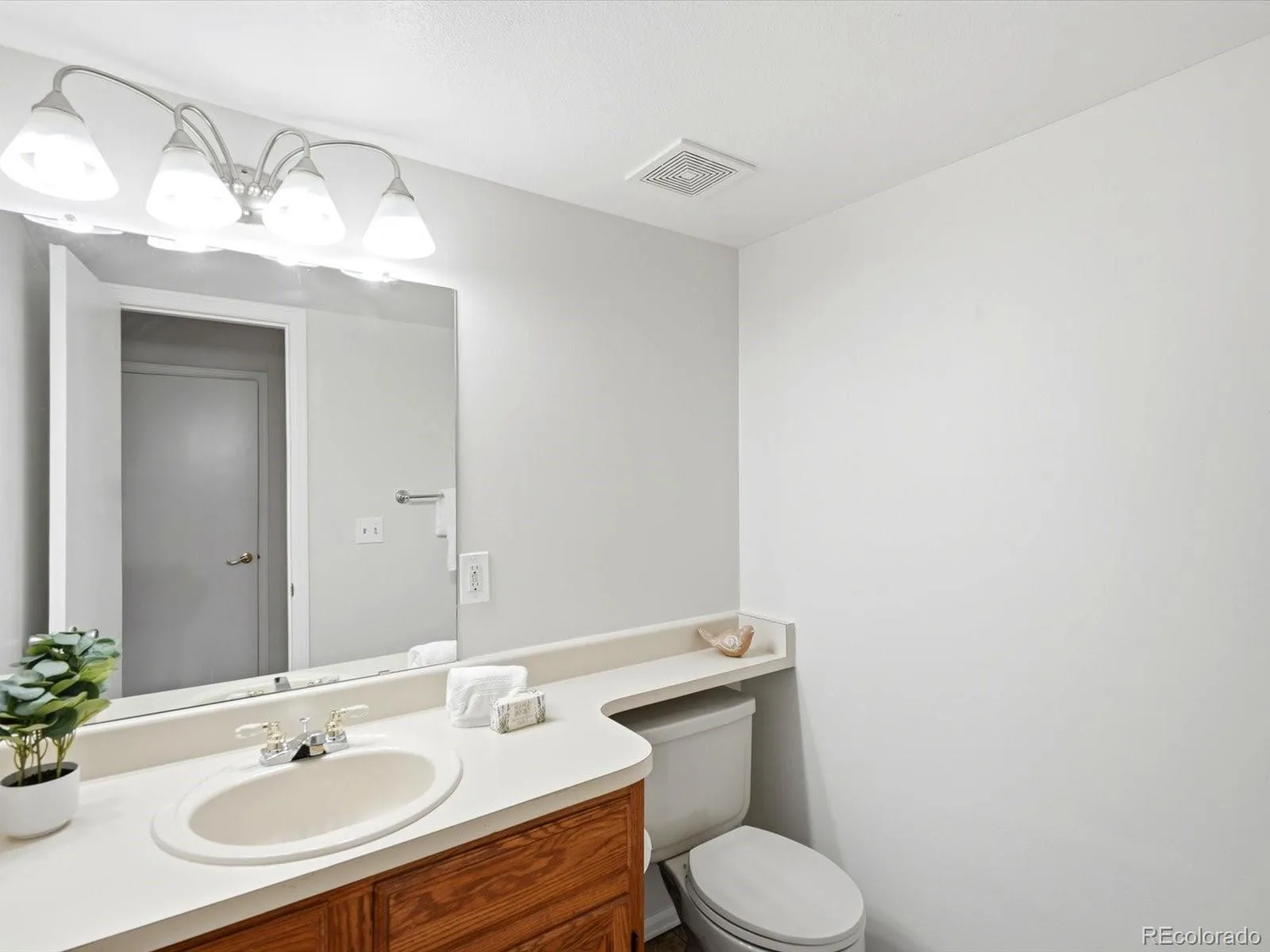 1818 S Quebec Way #9-7 Denver CO 80231 MLS #REC6861262 07092026061728 1600 20