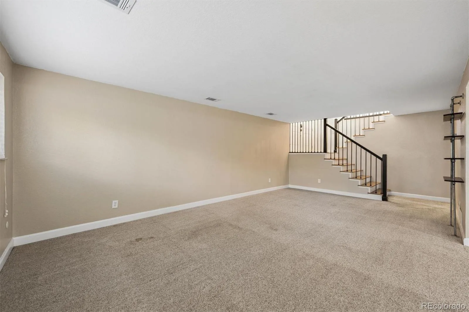 12869 W 68th Avenue Arvada CO 80004 | MLS #REC6863143 07232026211332 1600 14