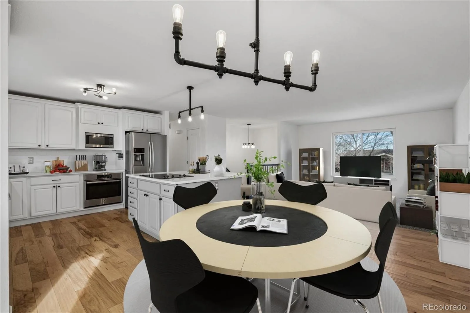 12869 W 68th Avenue Arvada CO 80004 | MLS #REC6863143 07232026211332 1600 5