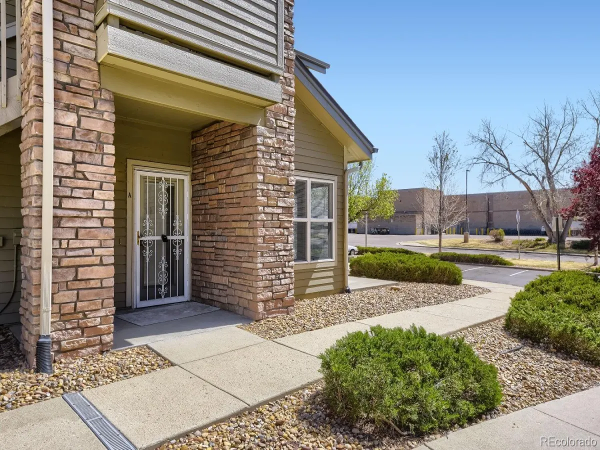 18284 E Floyd Avenue #A Aurora CO 80013 MLS #REC6863725 04292026182108 1200 1