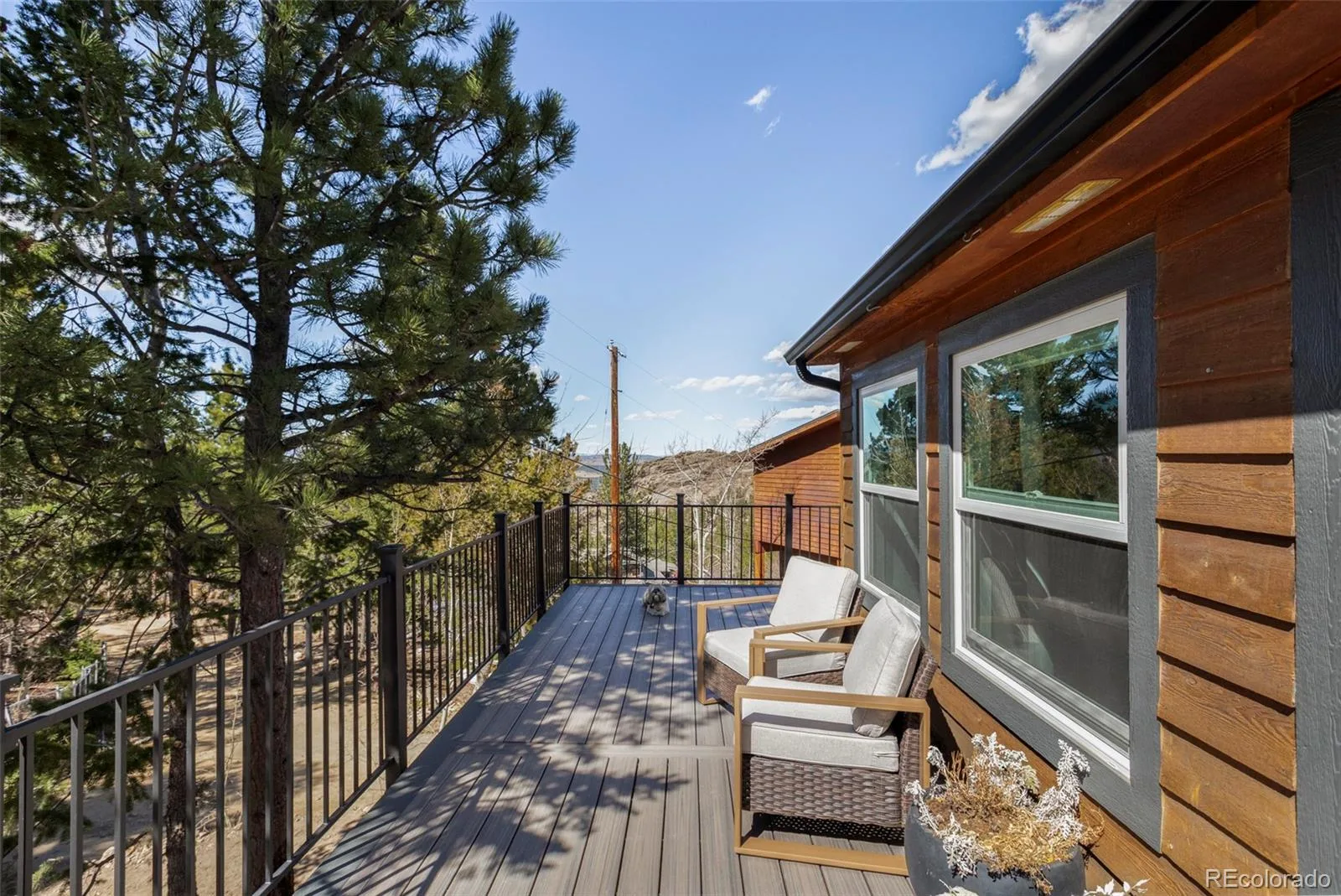 76 Wonderland Avenue Golden CO 80403 | MLS #REC6865741 07222026134859 1600 28