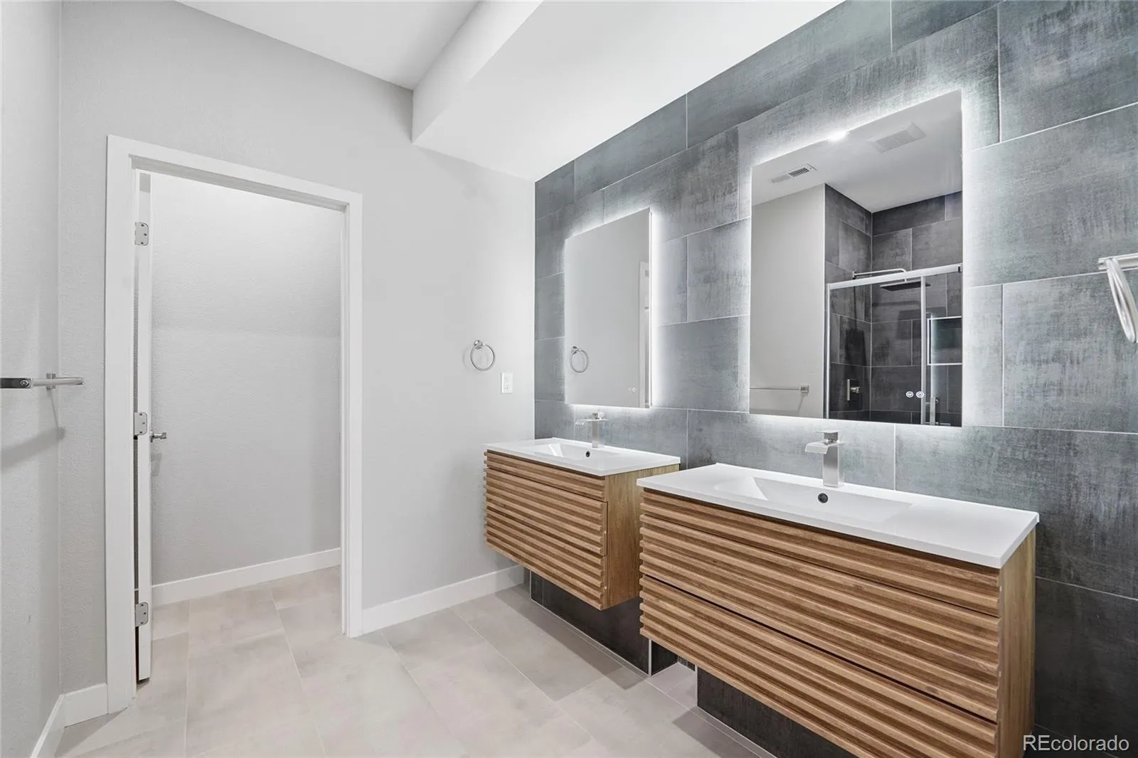 359 S Dale Court Denver CO 80219 MLS #REC6865957 05212026132031 1600 17