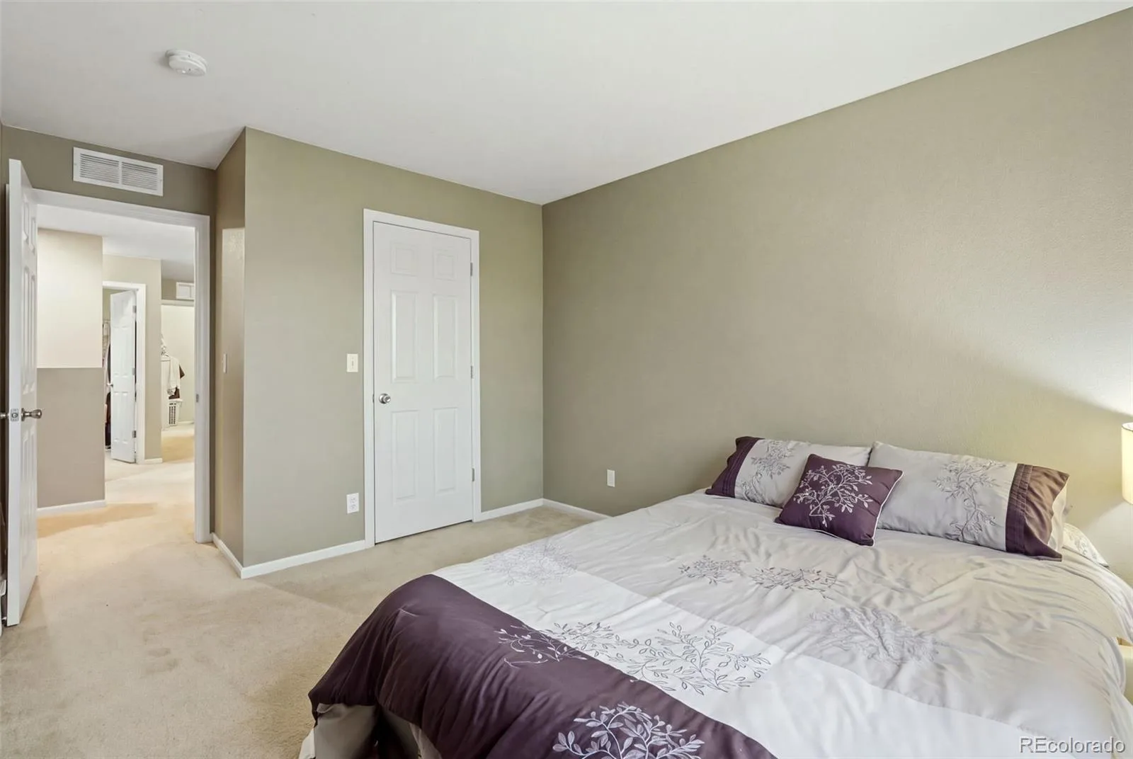 5378 Laredo Court Denver CO 80239 | MLS #REC6866827 10012026165054 1600 11