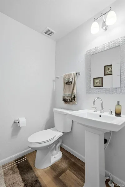 5378 Laredo Court Denver CO 80239 | MLS #REC6866827 10012026165054 800 8