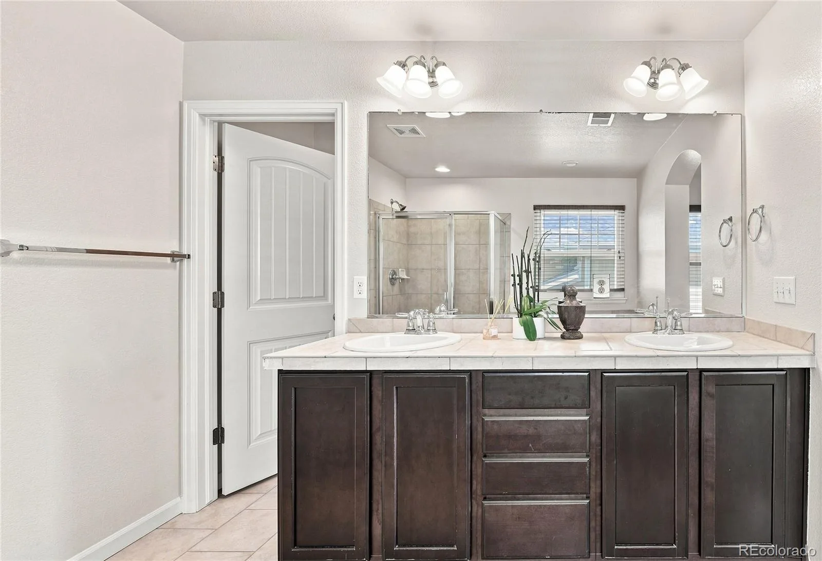 25481 E Ottawa Drive Aurora CO 80016 | MLS #REC6867238 08062026223131 1600 18