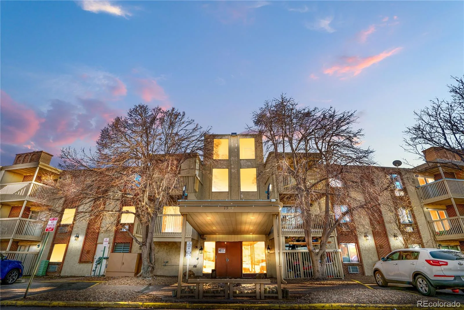 1302 S Parker Road #123 Denver CO 80231 | MLS #REC6875473 07172026205343 1600 2