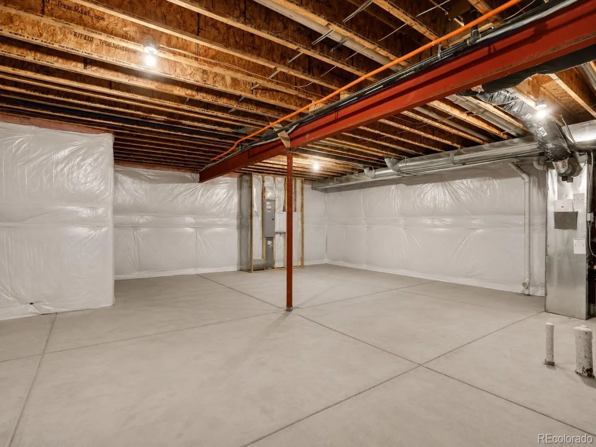 7810 Plateau Creek Lane Littleton CO 80125 | MLS #REC6876543 08072026155025 1200 23