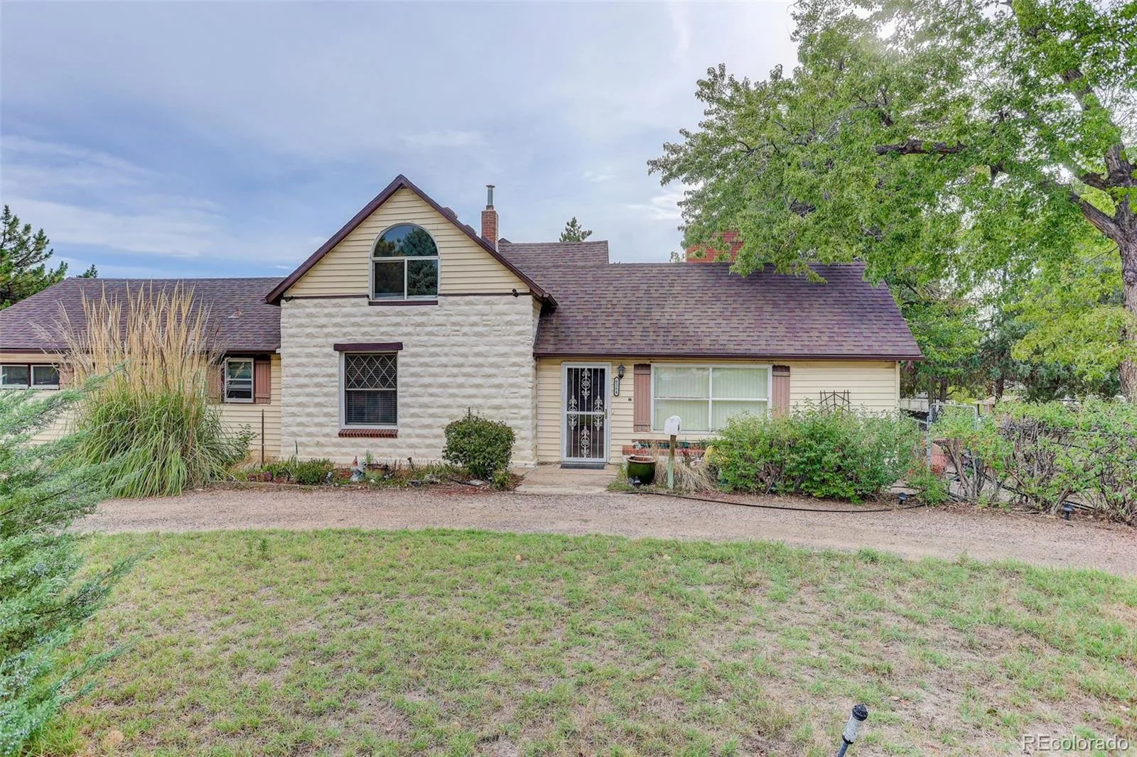 6264 S Prince Street Littleton CO 80120 | MLS #REC6877229 09242026054711 1600 2