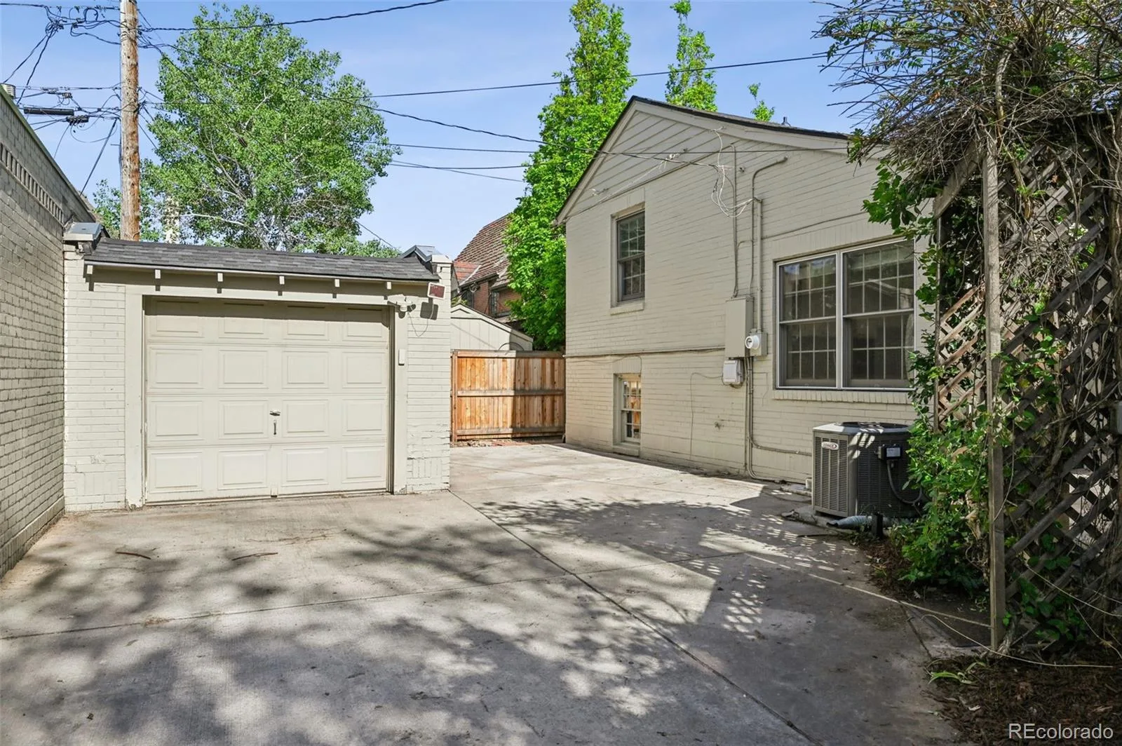 5815 E 6th Avenue Parkway Denver CO 80220 | MLS #REC6877660 07232026170956 1600 38