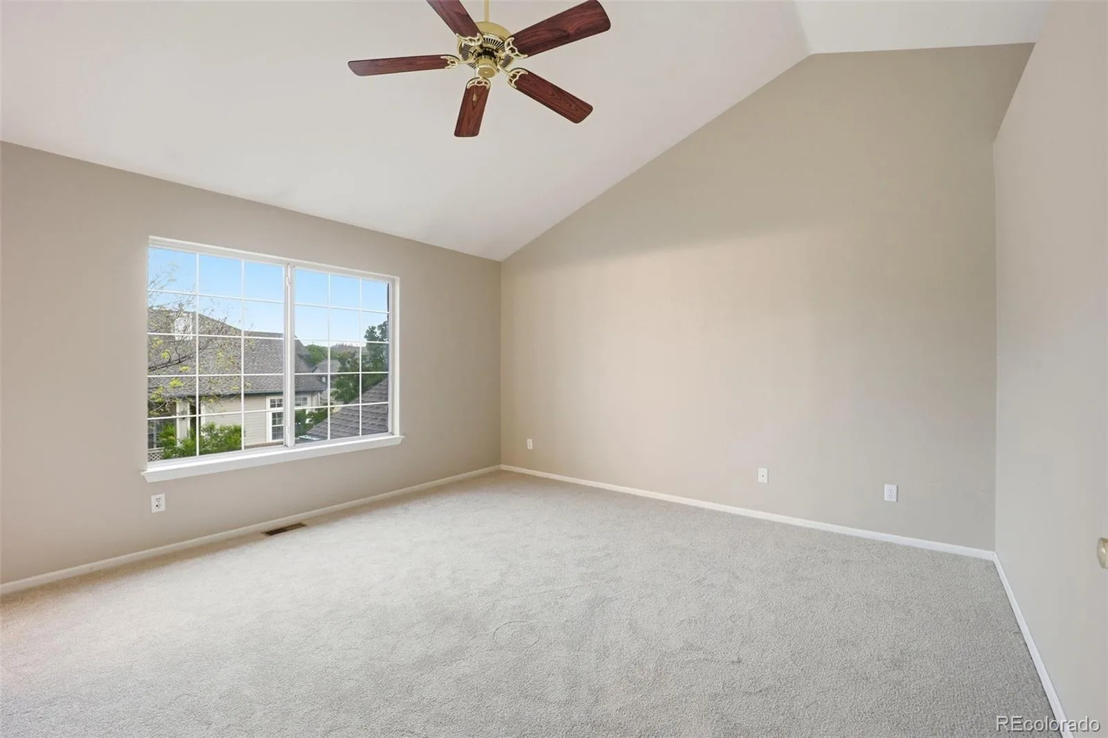 9976 E Hawaii Place Aurora CO 80247 MLS #REC6878446 06032026162816 1600 22
