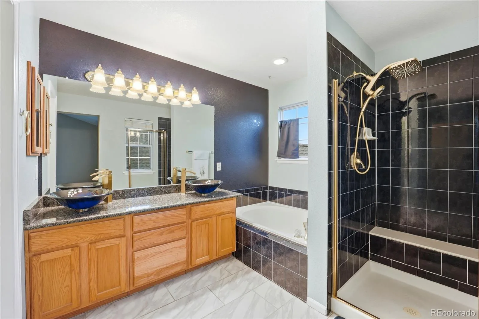 9976 E Hawaii Place Aurora CO 80247 MLS #REC6878446 06032026162816 1600 25