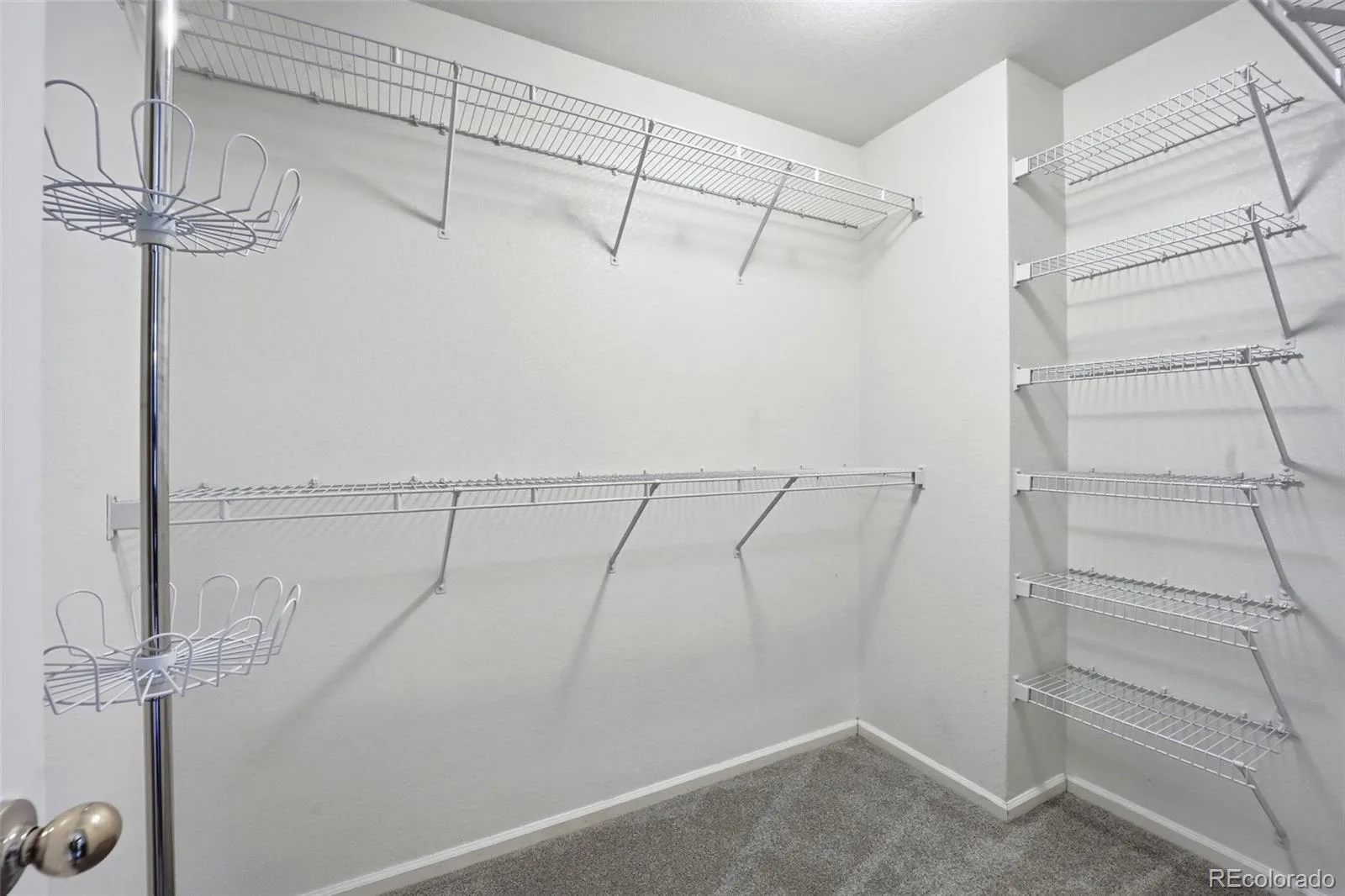 9976 E Hawaii Place Aurora CO 80247 MLS #REC6878446 06032026162816 1600 28