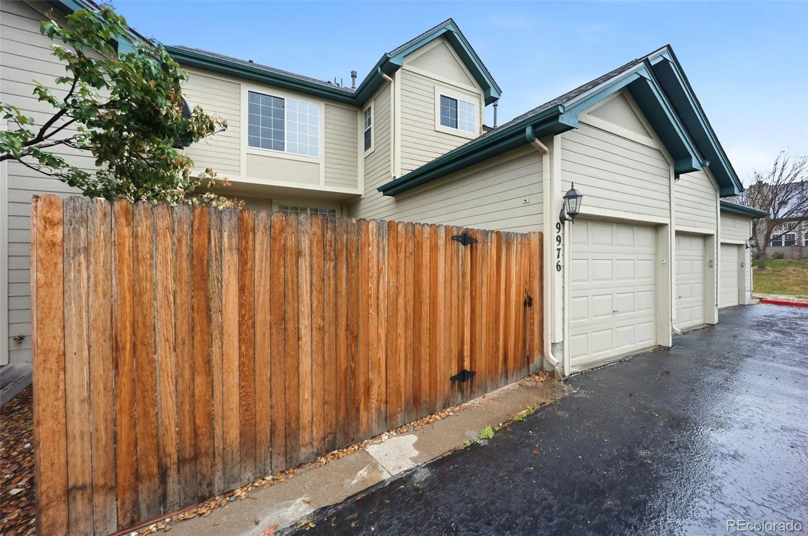 9976 E Hawaii Place Aurora CO 80247 MLS #REC6878446 06032026162816 1600 34